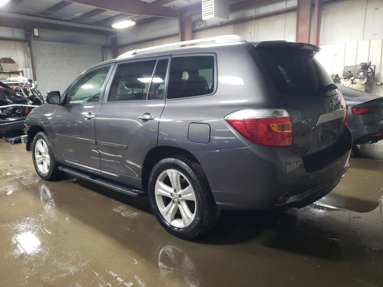 2008 Toyota Highlander - Image 2