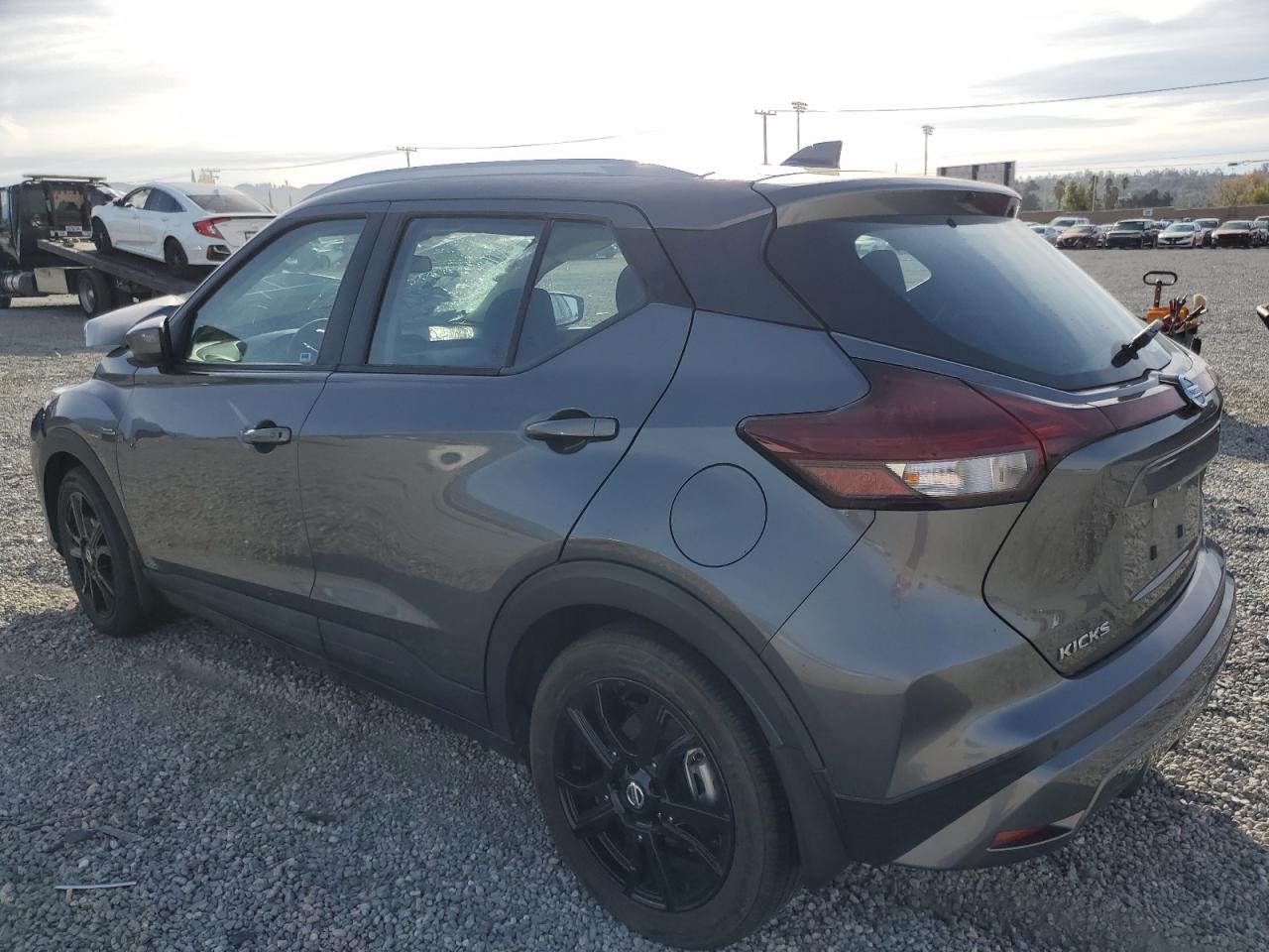 2021 Nissan Kicks - Image 2