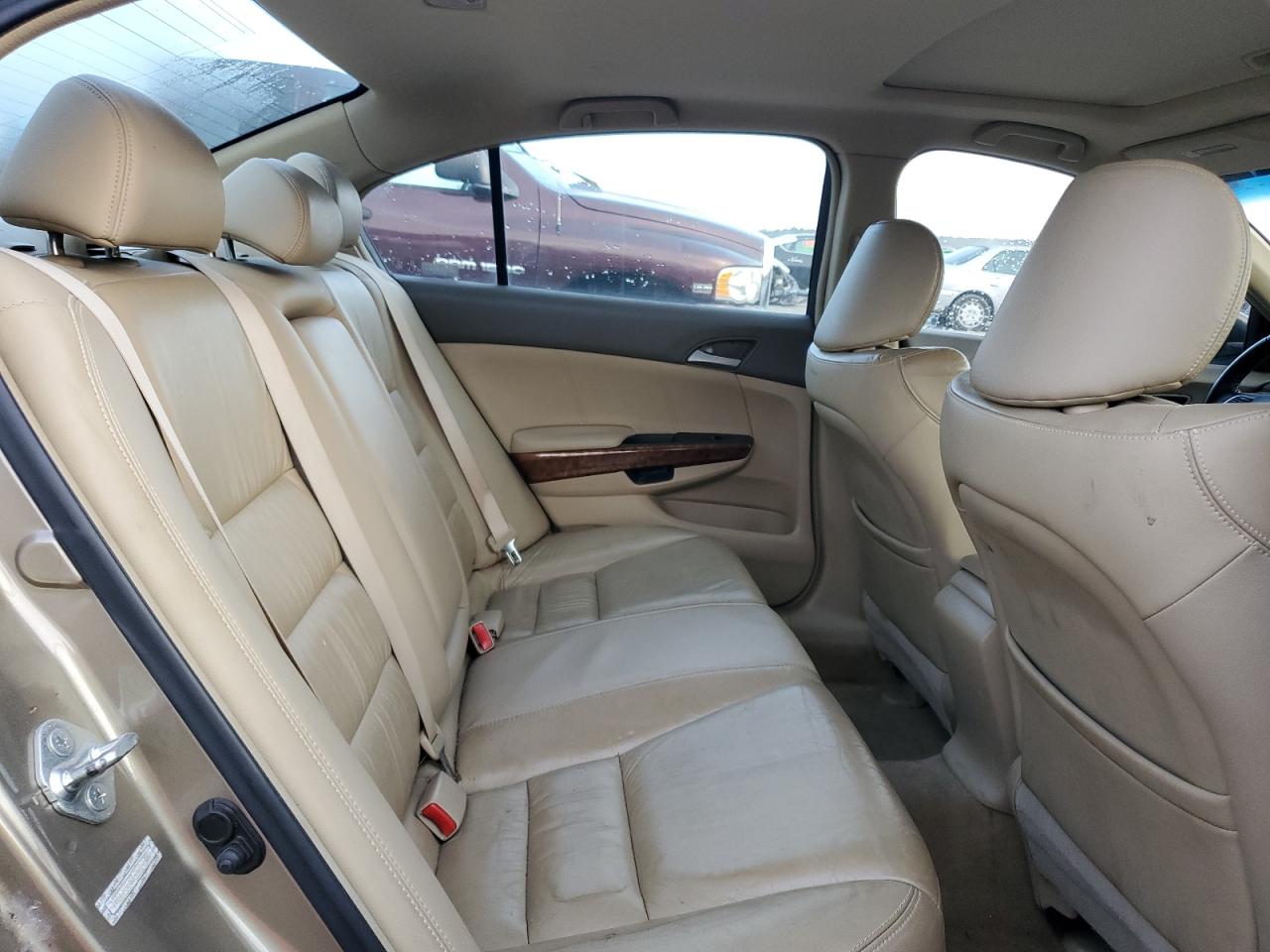 2009 Honda Accord - Image 10