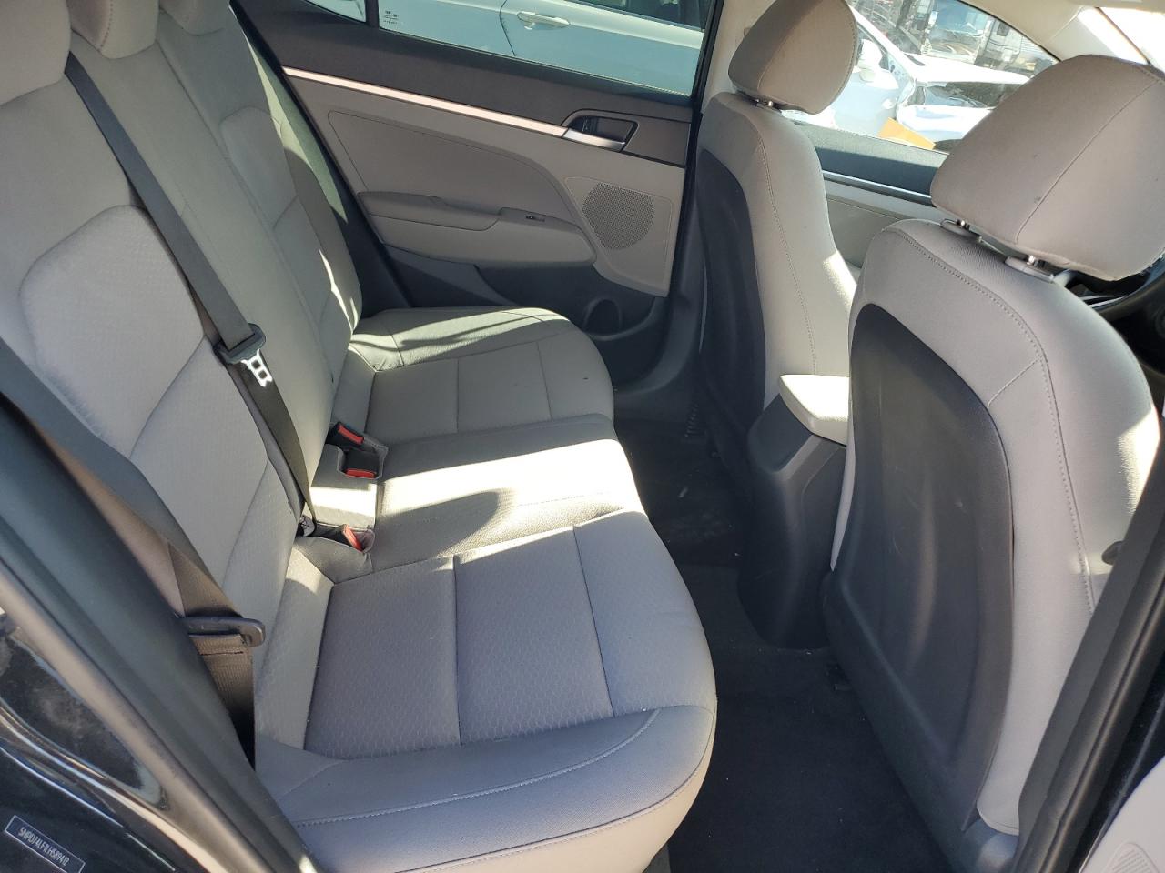 2020 Hyundai Elantra - Image 10