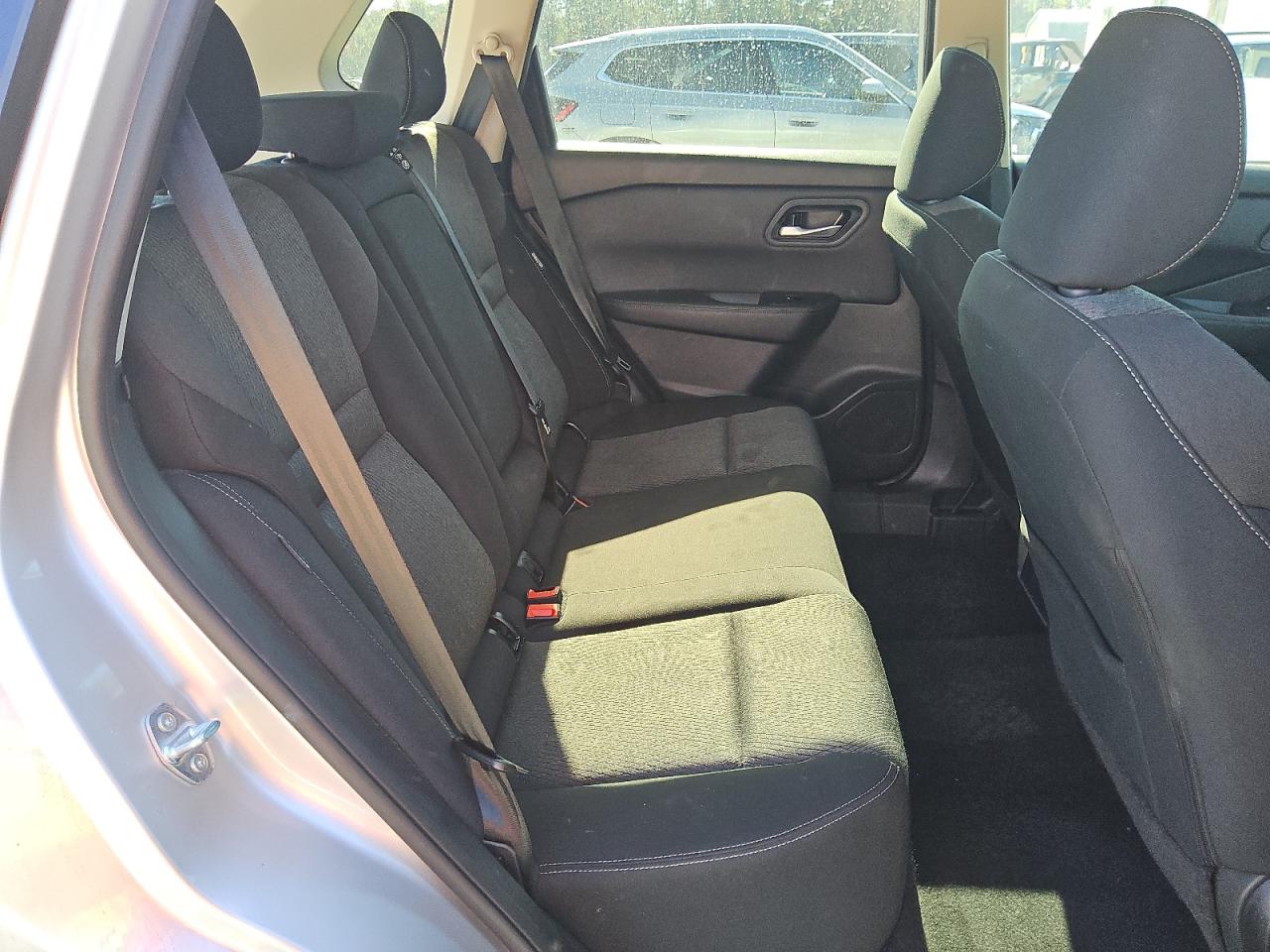 2024 Nissan Rogue - Image 11