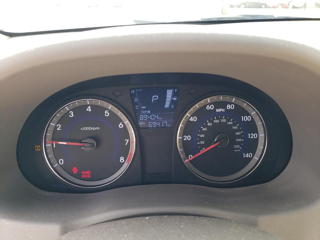 2013 Hyundai Accent - Image 9