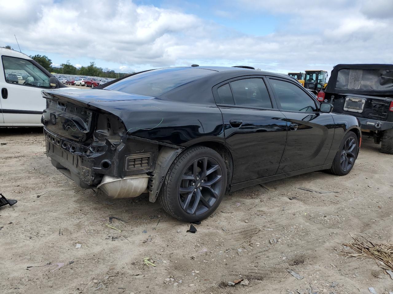 2020 Dodge Charger - Image 3