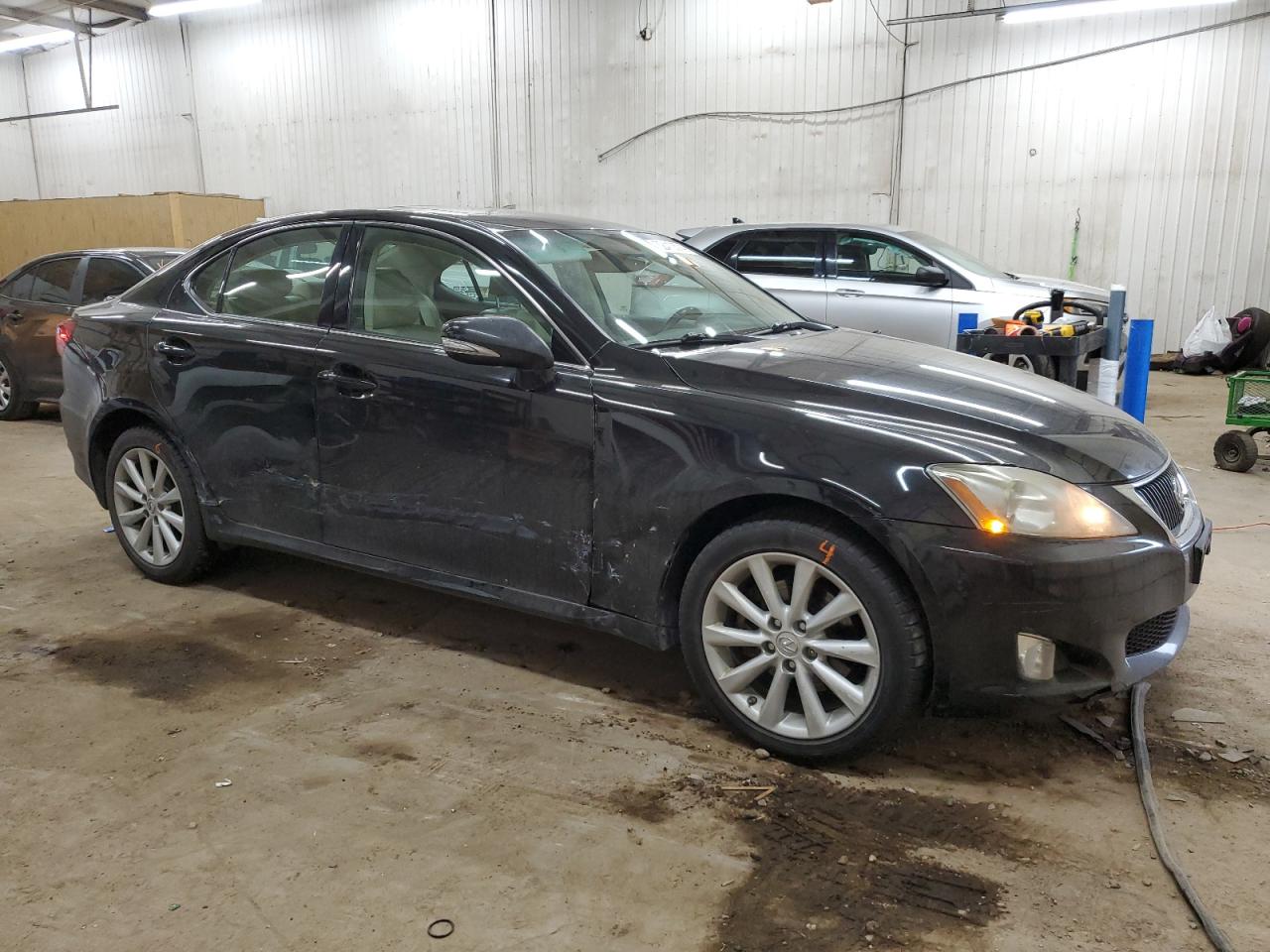 2010 Lexus IS - Image 4
