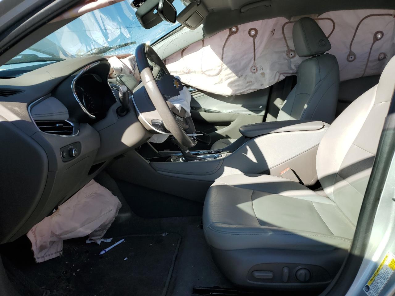 2017 Chevrolet Malibu - Image 7