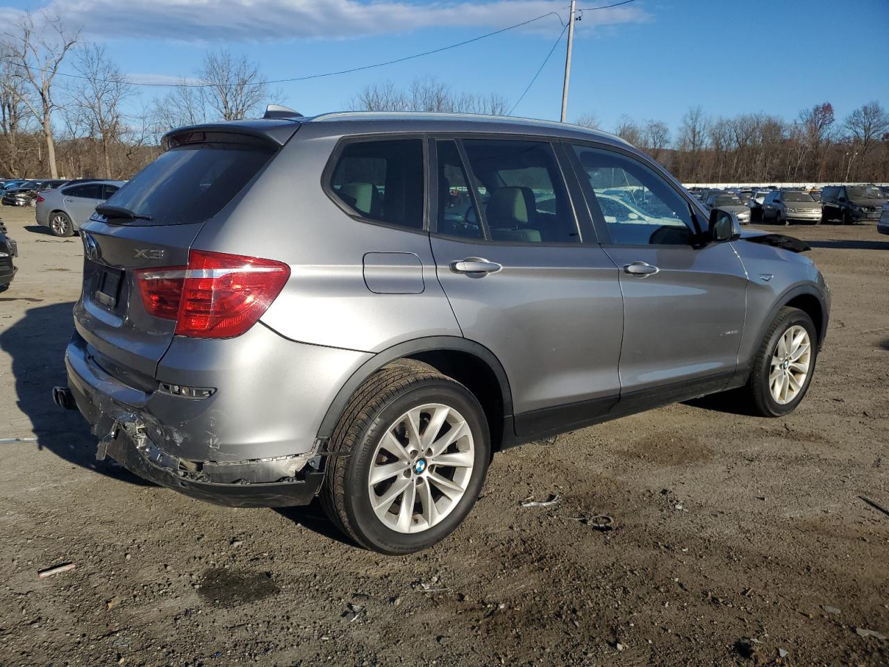 VIN 5UXWX9C36H0W76950 2017 BMW X3 no.3