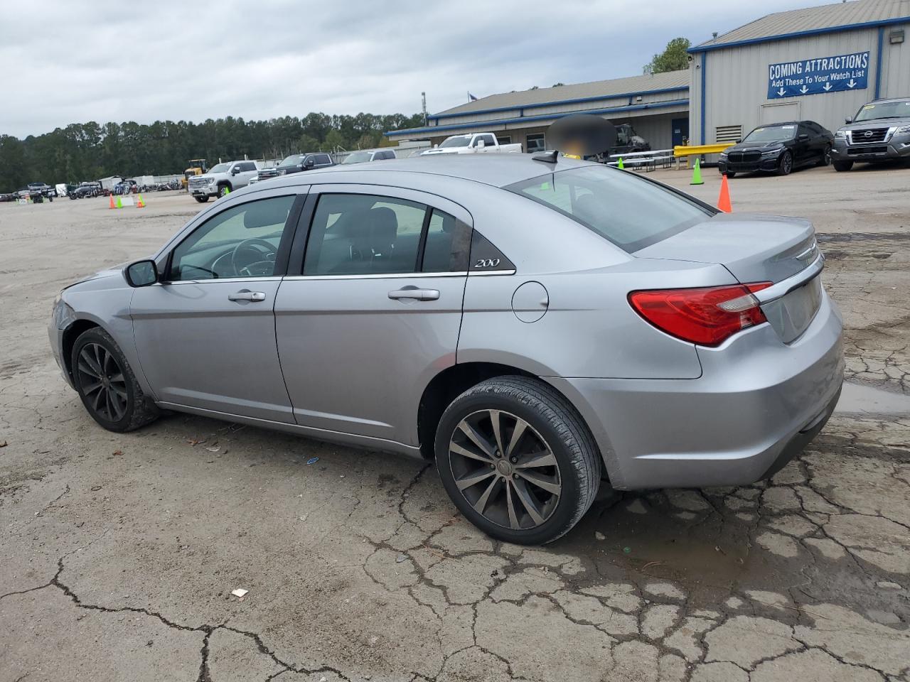 2013 Chrysler 200 - Image 2