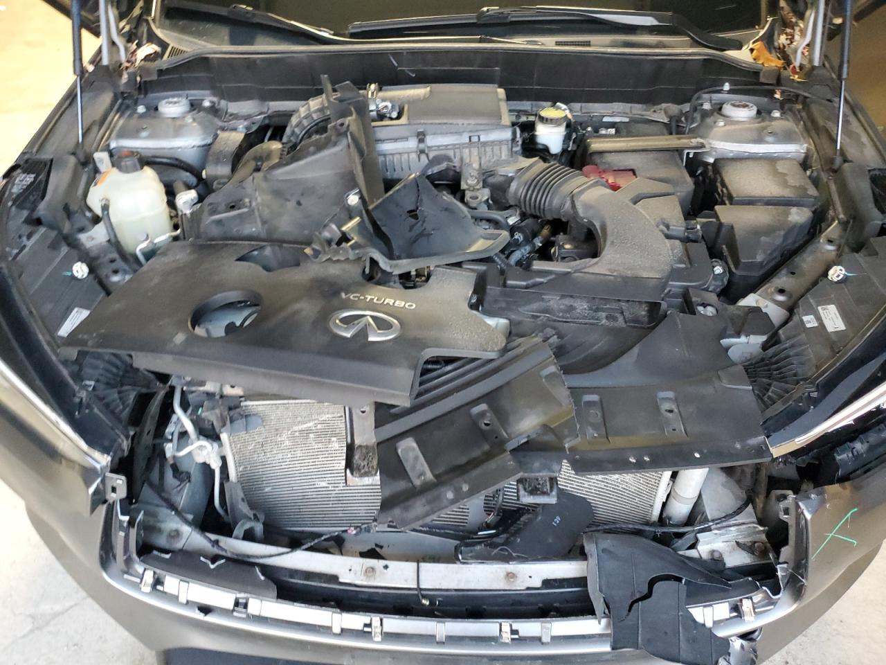 2019 Infiniti QX50 - Image 12