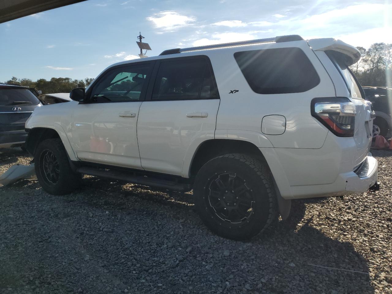 2019 Toyota 4Runner - Image 2