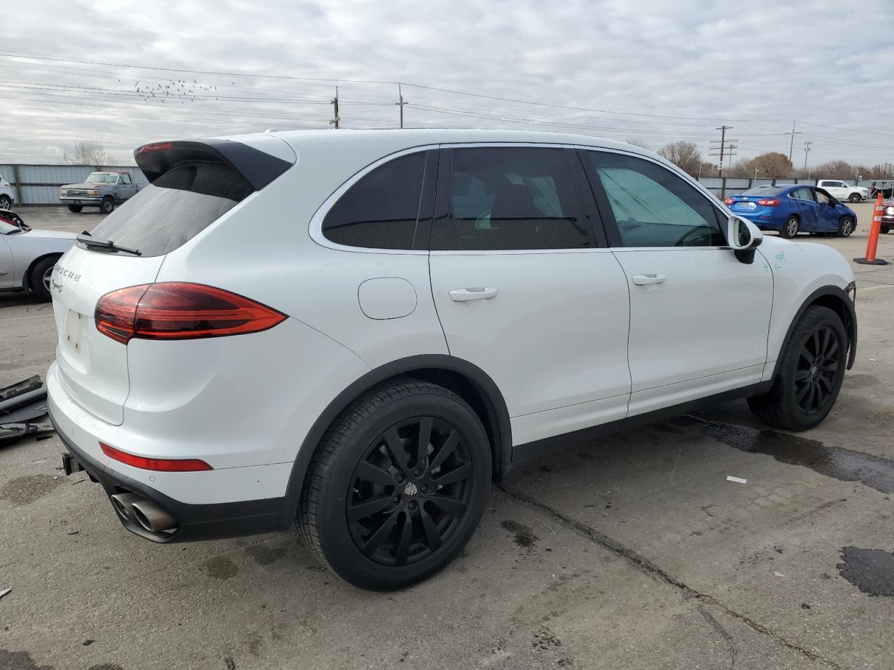 2015 Porsche Cayenne - Image 3