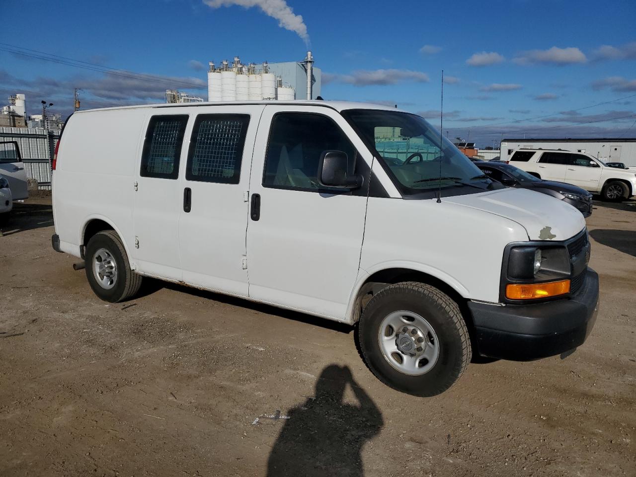 2012 Chevrolet Express - Image 4