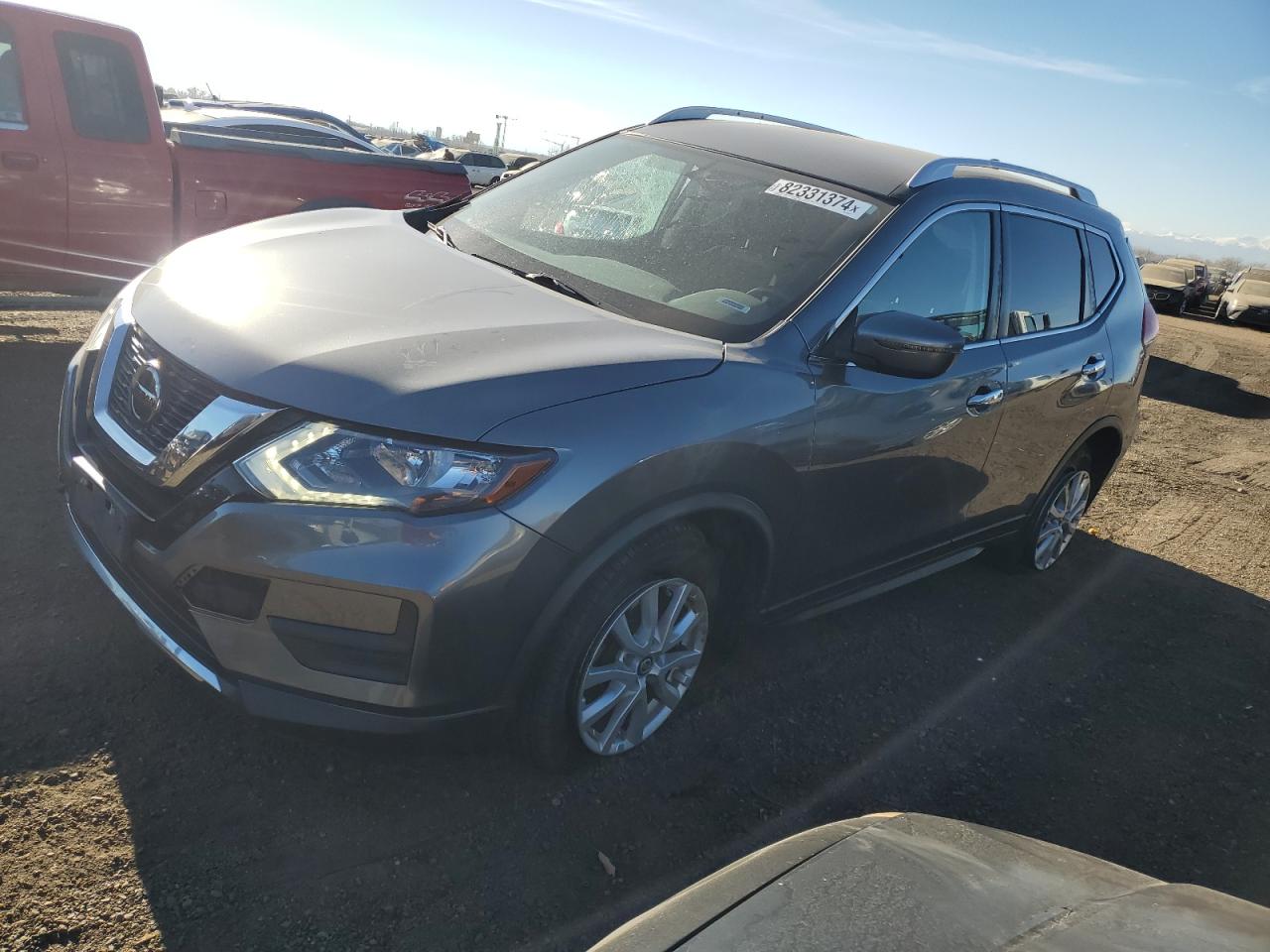 JN8AT2MV4JW346021 2018 NISSAN ROGUE - Image 1