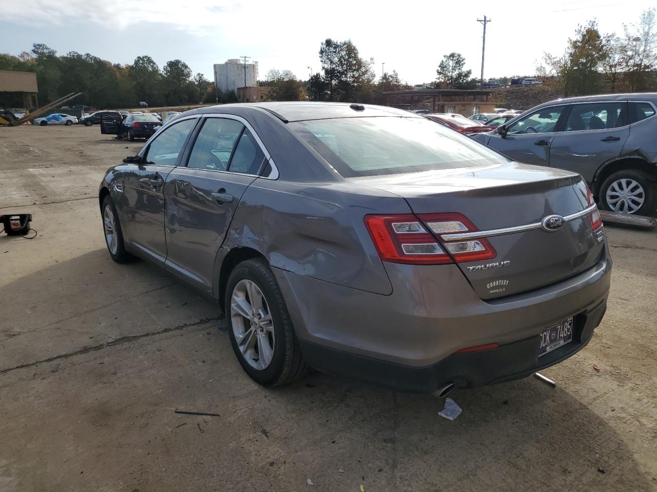 2014 Ford Taurus - Image 3