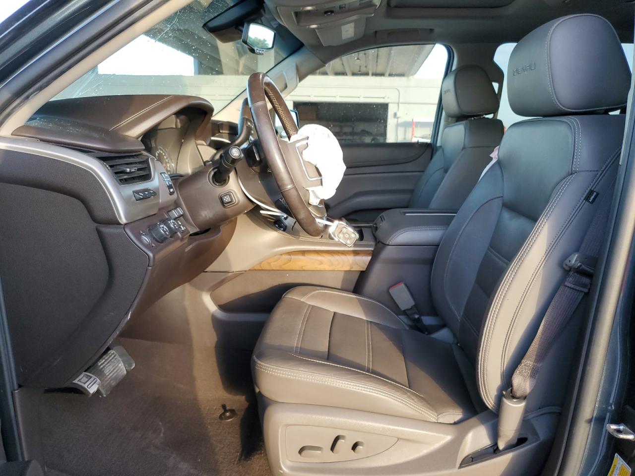 2019 GMC Yukon - Image 7