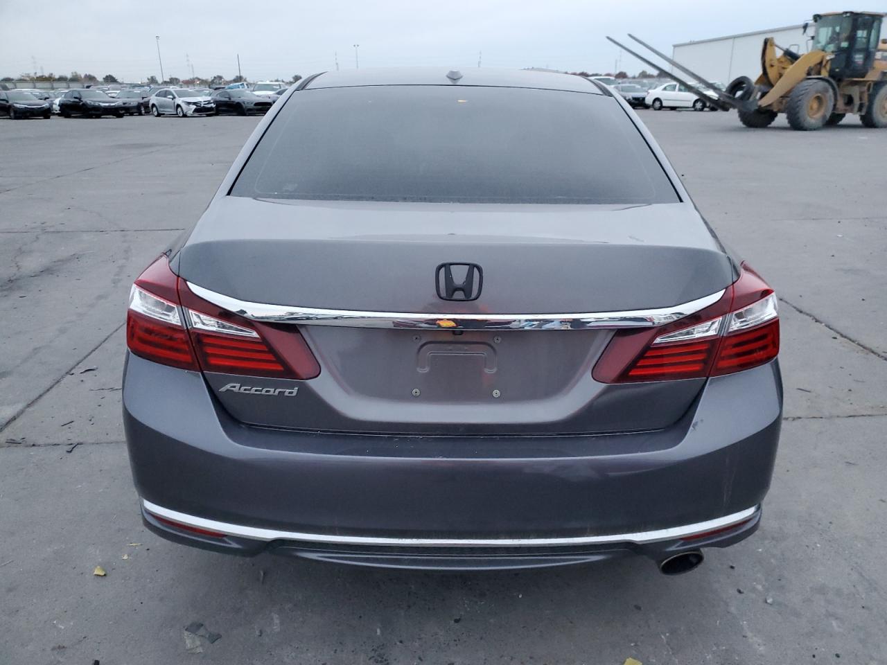 VIN 1HGCR2F7XHA232194 2017 HONDA ACCORD no.6