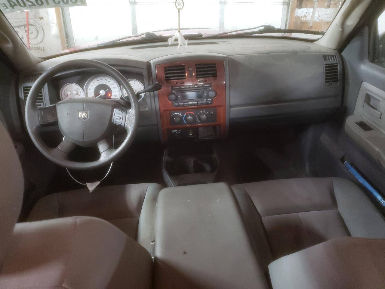 2005 Dodge Dakota - Image 8