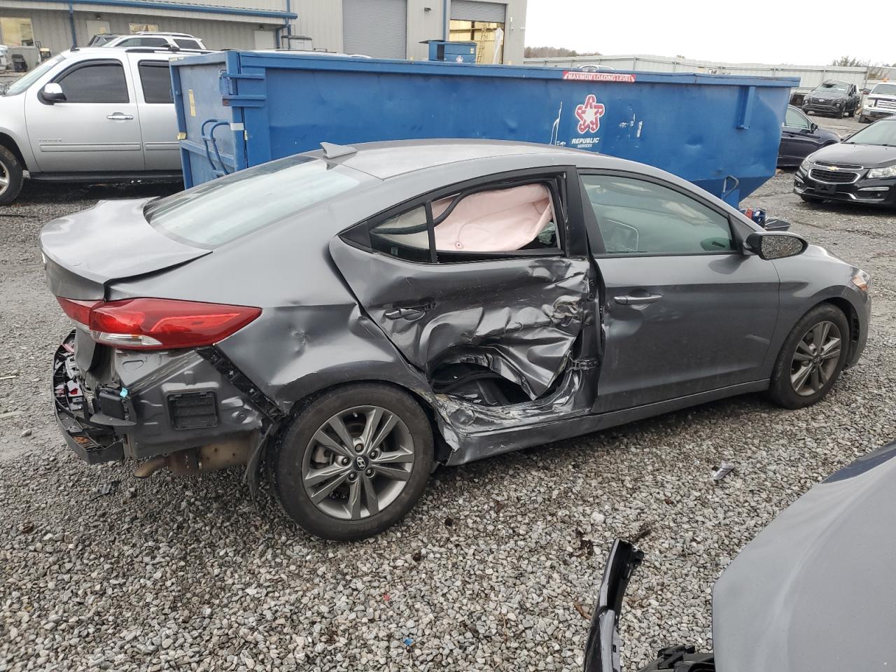 VIN 5NPD84LF6JH384484 2018 HYUNDAI ELANTRA no.3