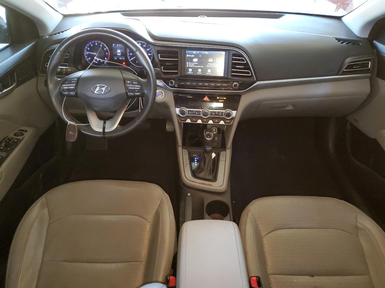 2020 Hyundai Elantra - Image 8