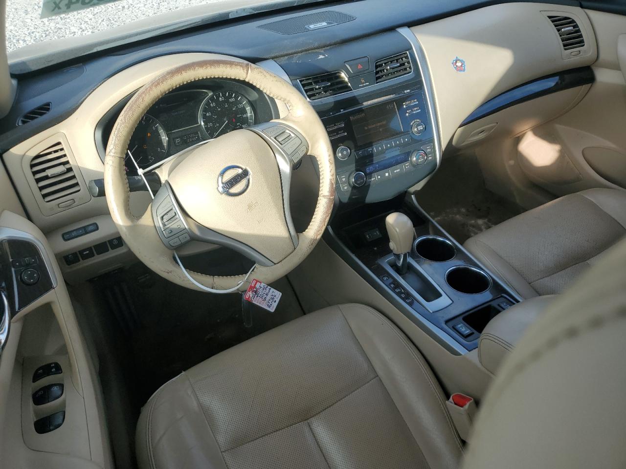 2014 Nissan Altima - Image 8