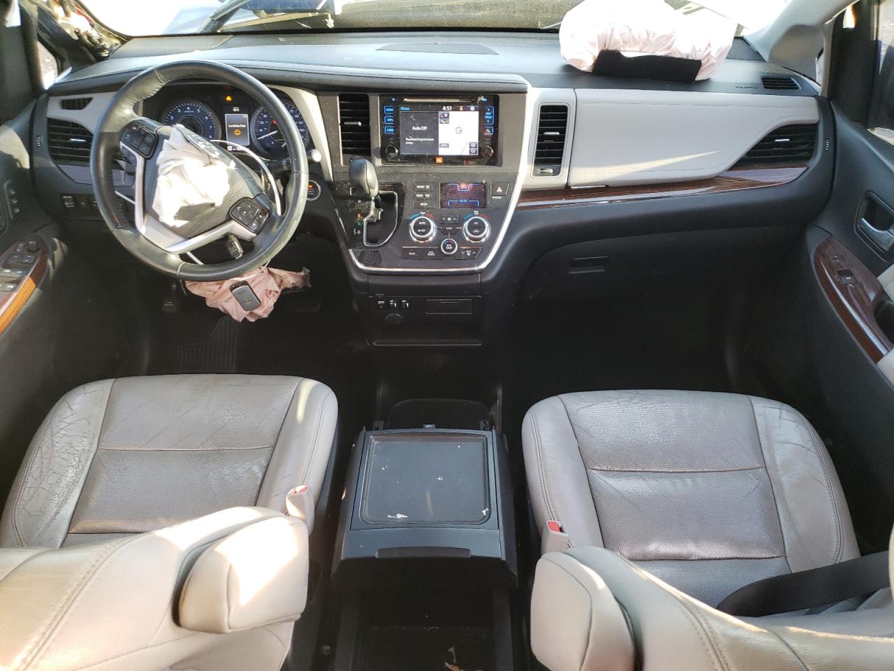 2015 Toyota Sienna - Image 8