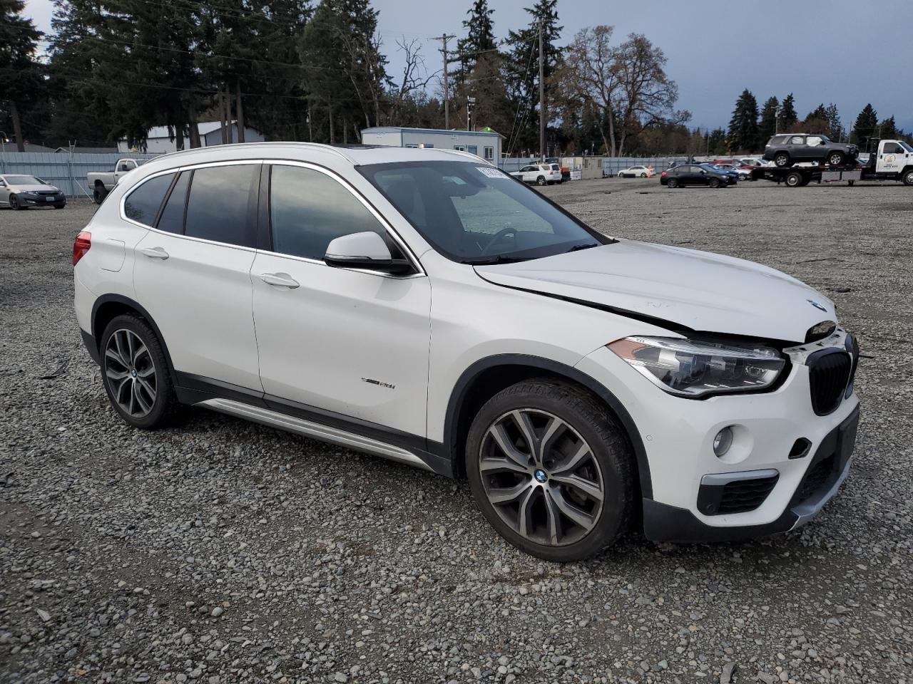 2017 BMW X1 - Image 4