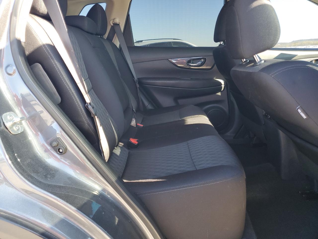 2019 Nissan Rogue - Image 11