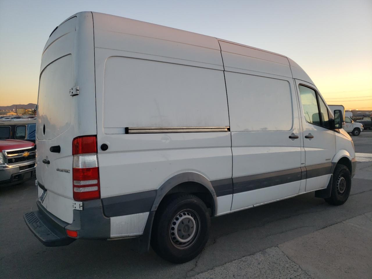 2015 Mercedes-Benz Sprinter - Image 3