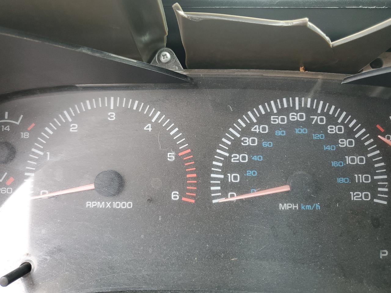 2000 Dodge RAM - Image 9