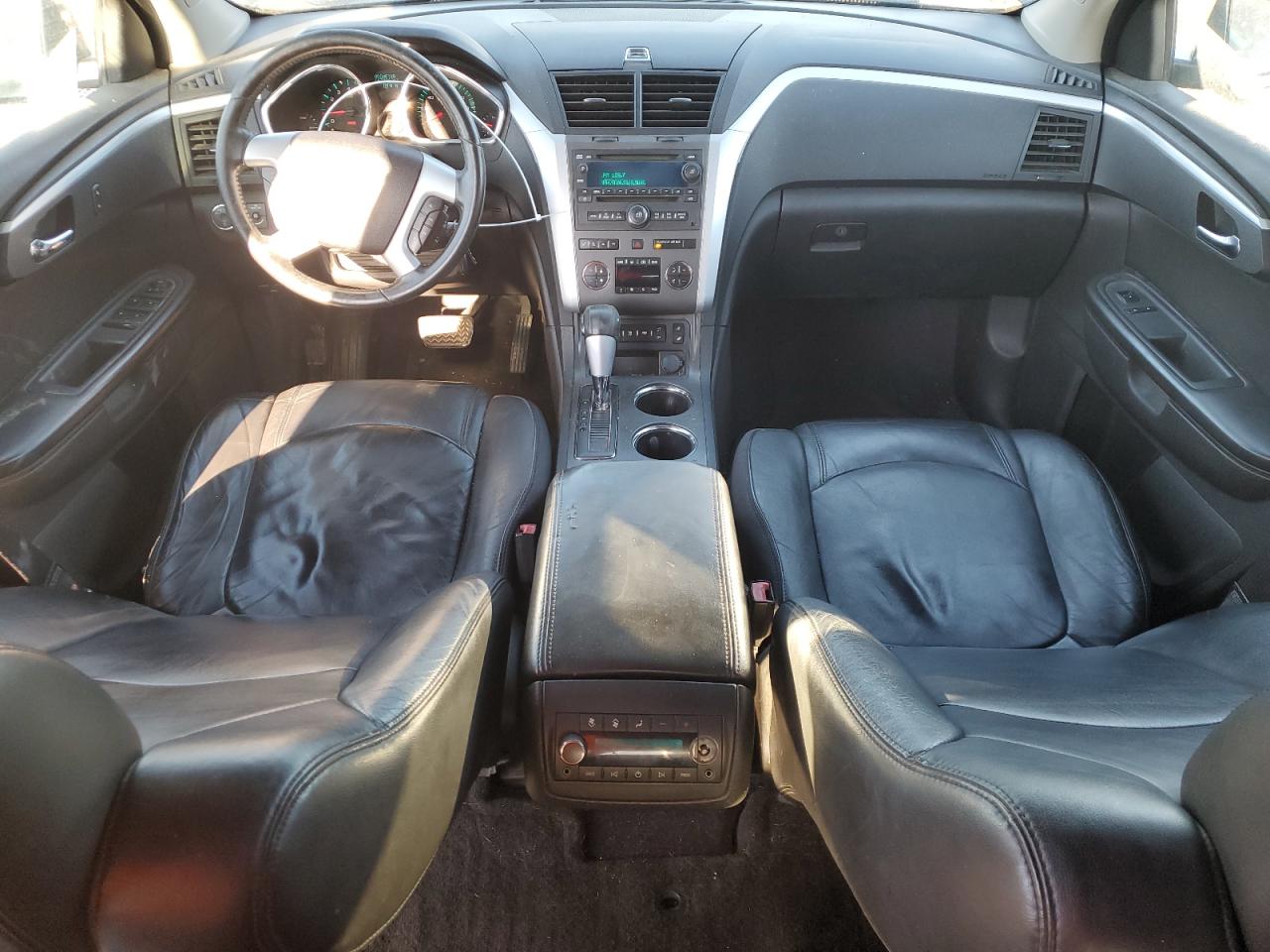 2010 Chevrolet Traverse - Image 8