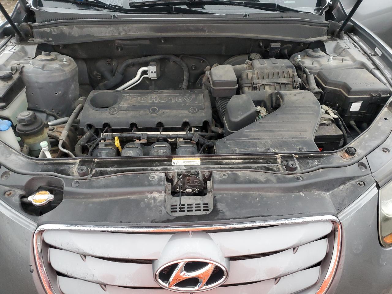 2010 Hyundai Santa Fe - Image 12