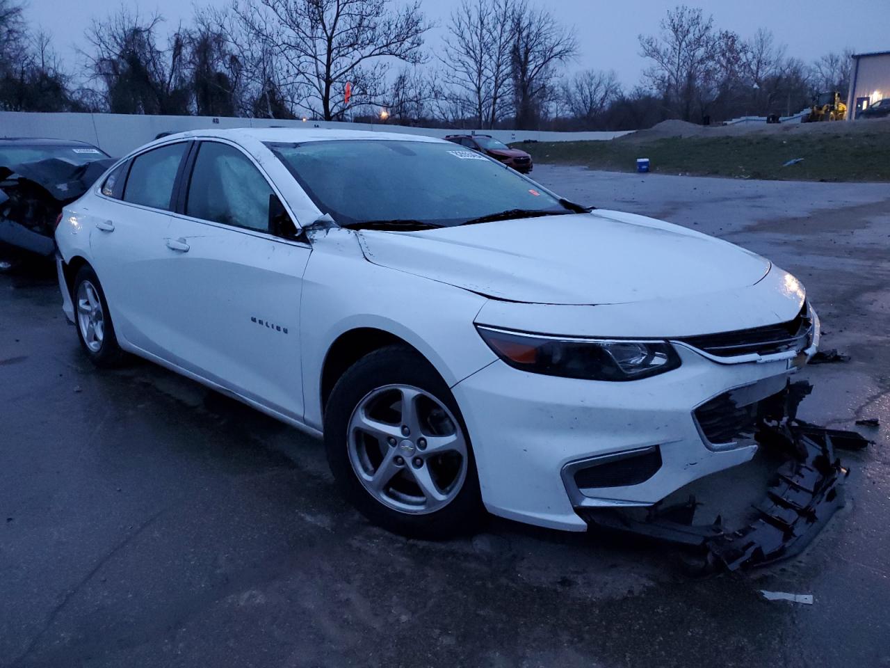 2016 Chevrolet Malibu - Image 4