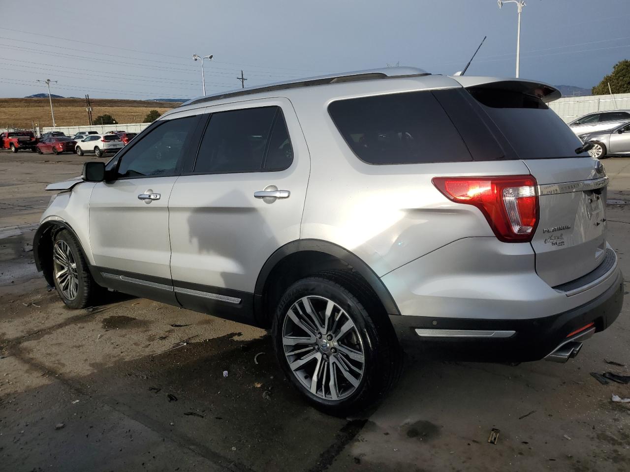 1FM5K8HT0JGB17787 2018 FORD EXPLORER - Image 2