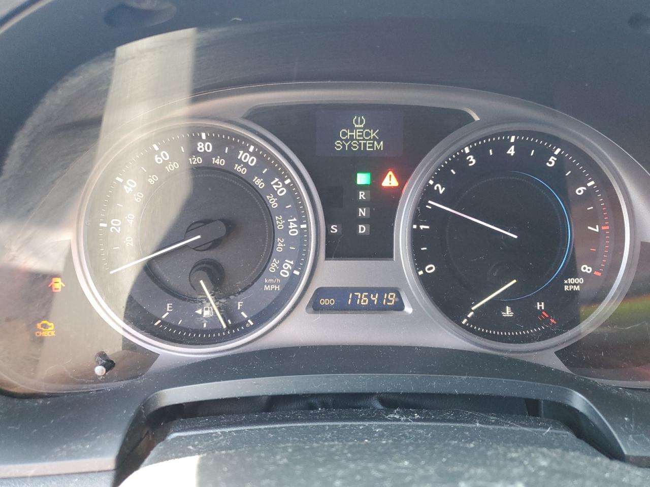 2006 Lexus IS - Image 9