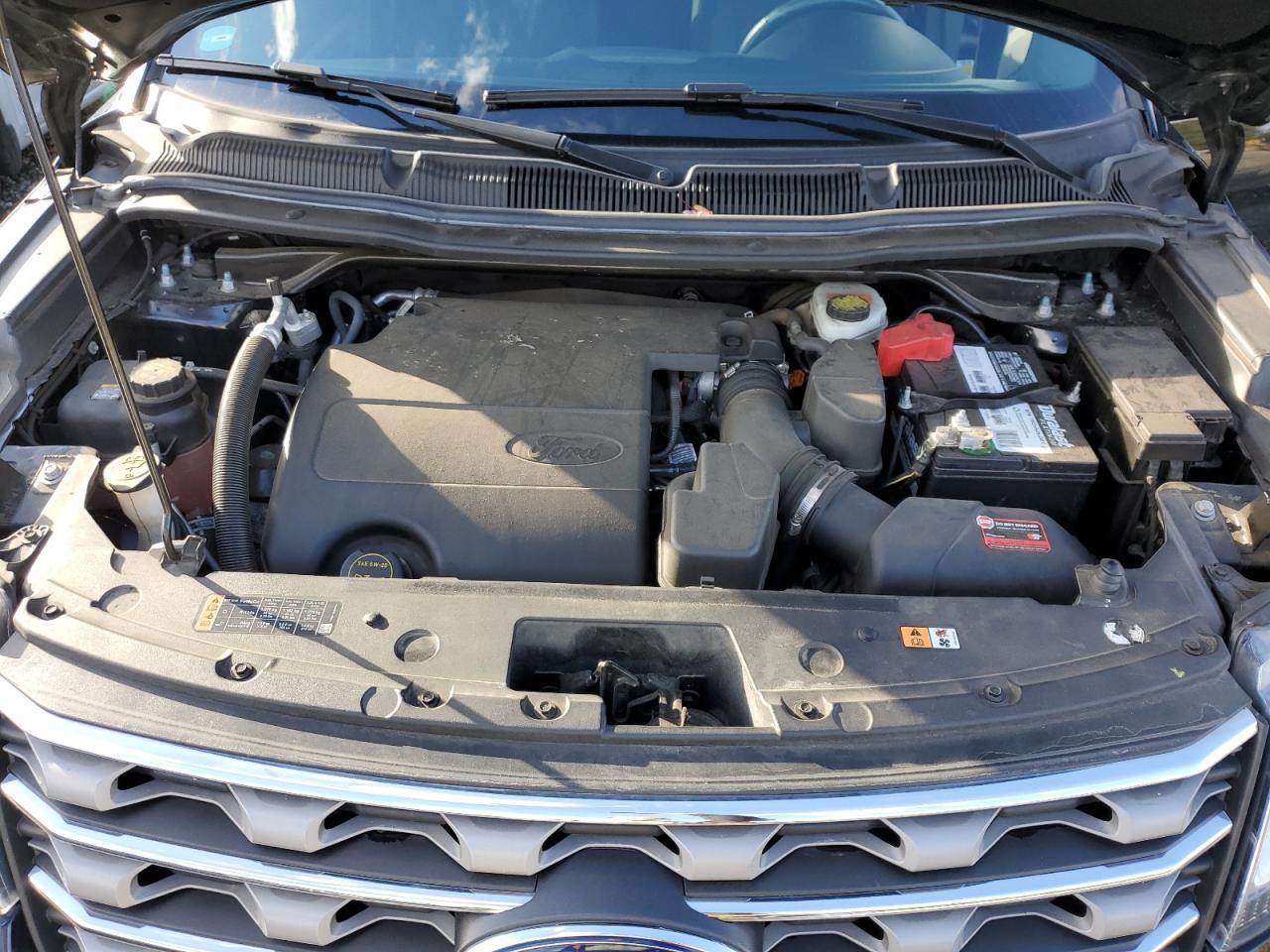 2017 Ford Explorer - Image 12