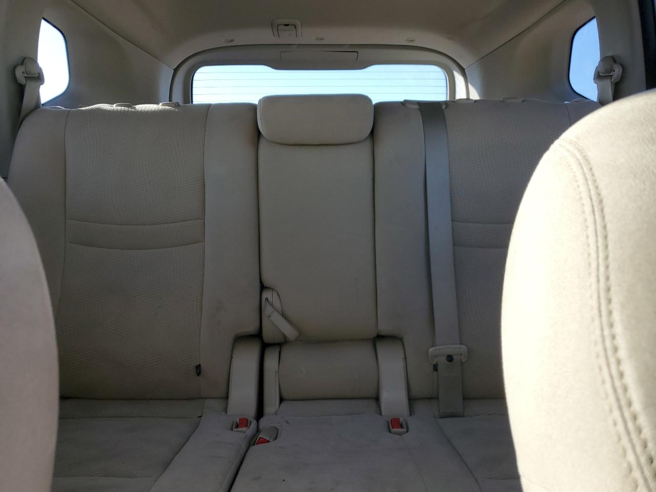 2016 Nissan Rogue - Image 10