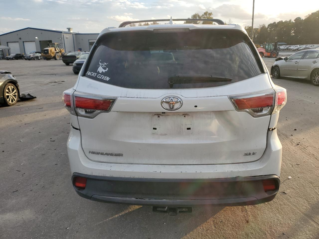 2015 Toyota Highlander - Image 6