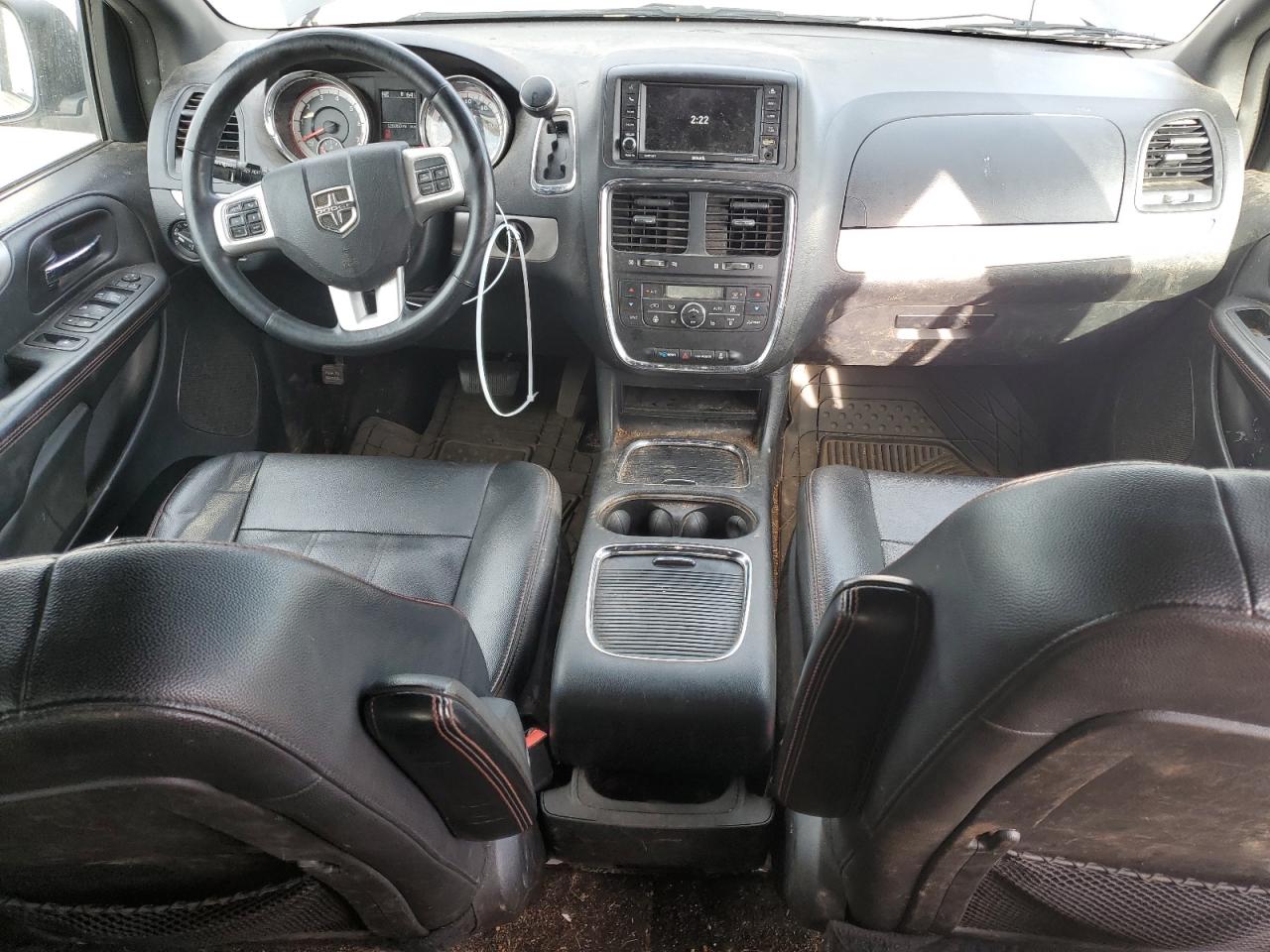 2017 Dodge Caravan - Image 8