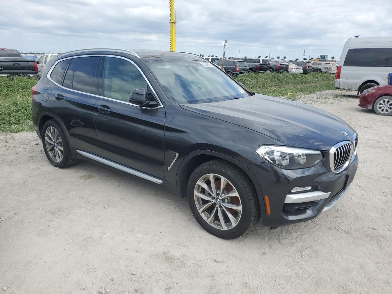 2019 BMW X3 - Image 4