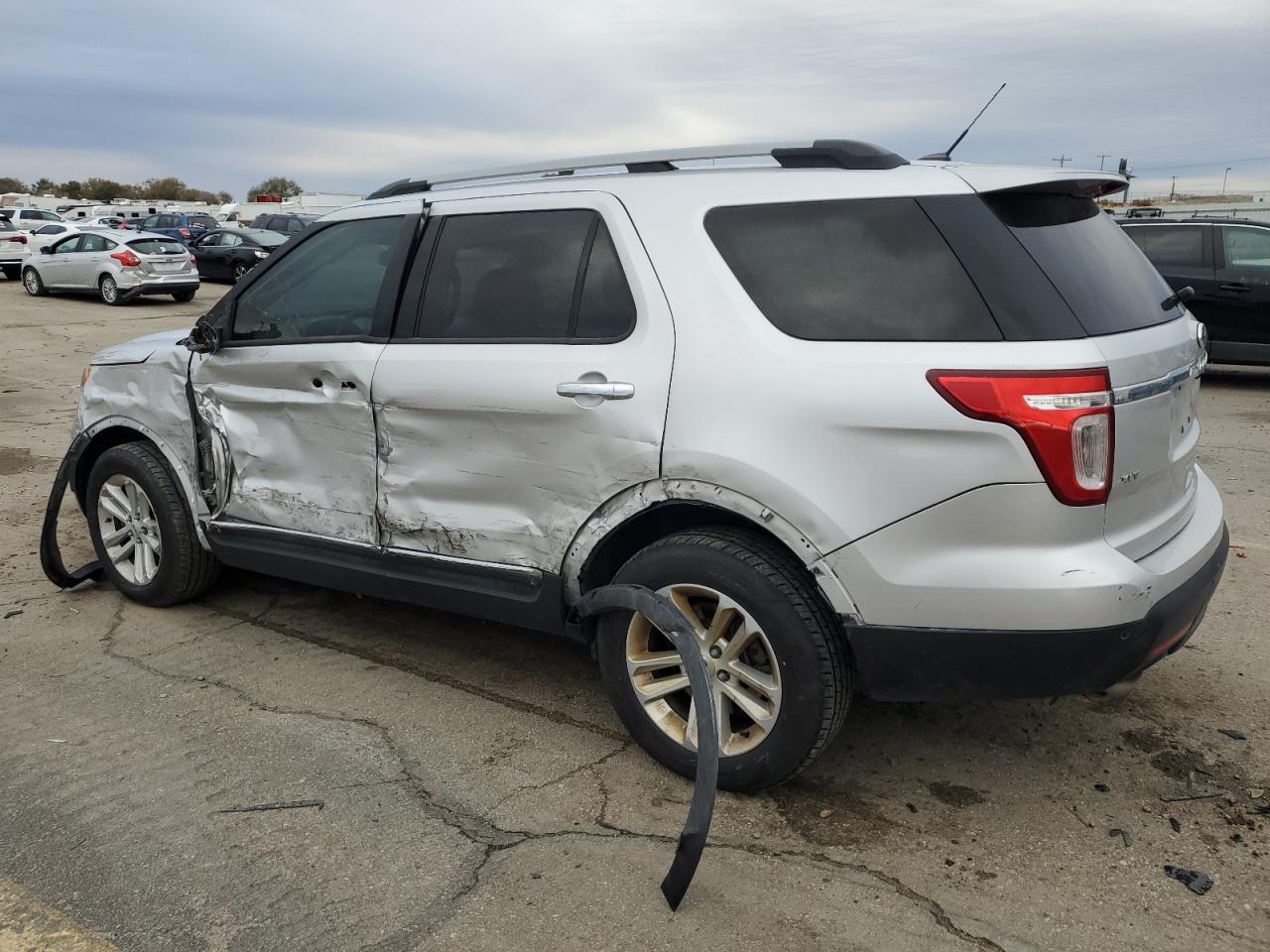 2013 Ford Explorer - Image 2