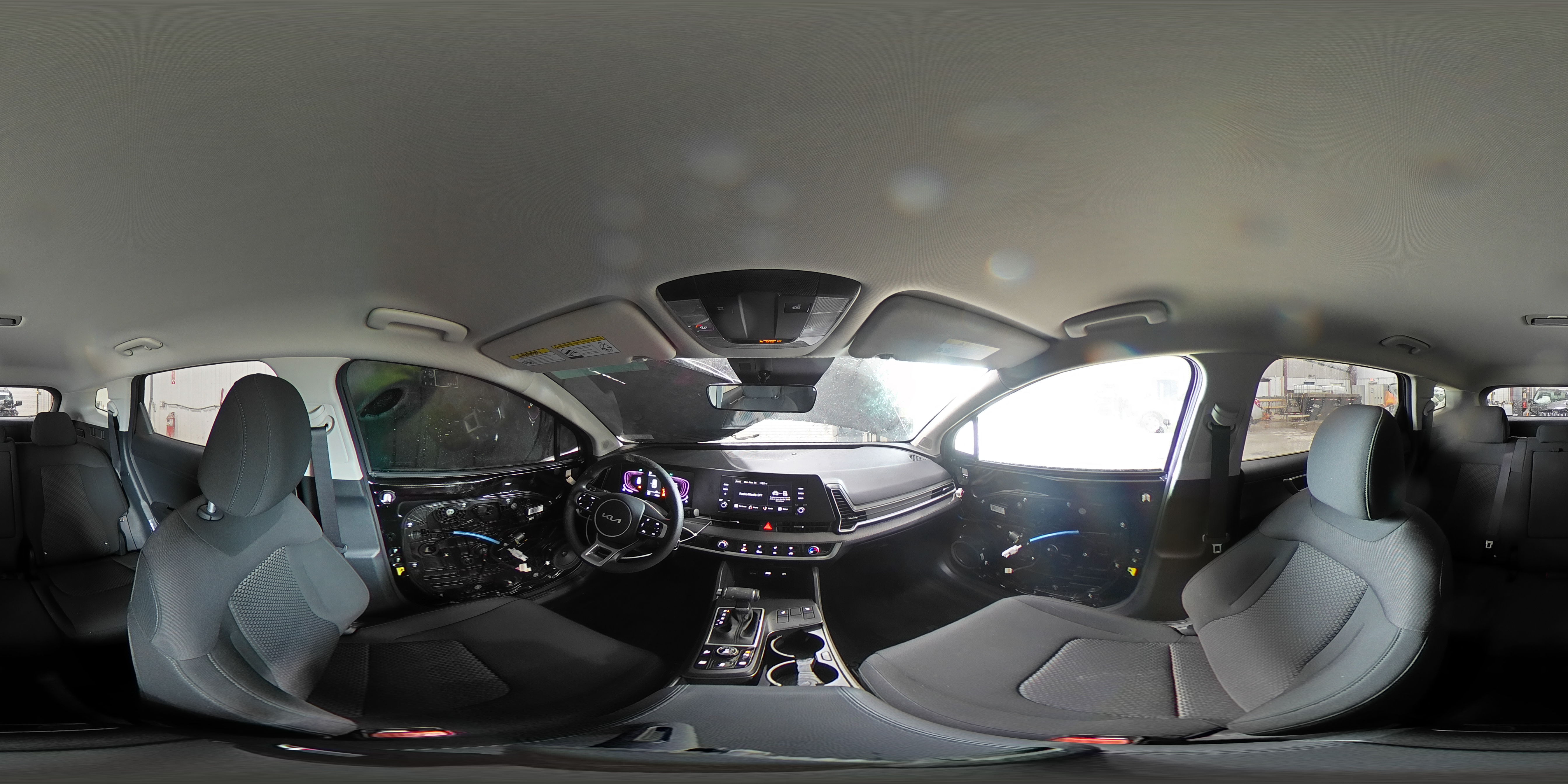 2024 Kia Sportage - Image 16