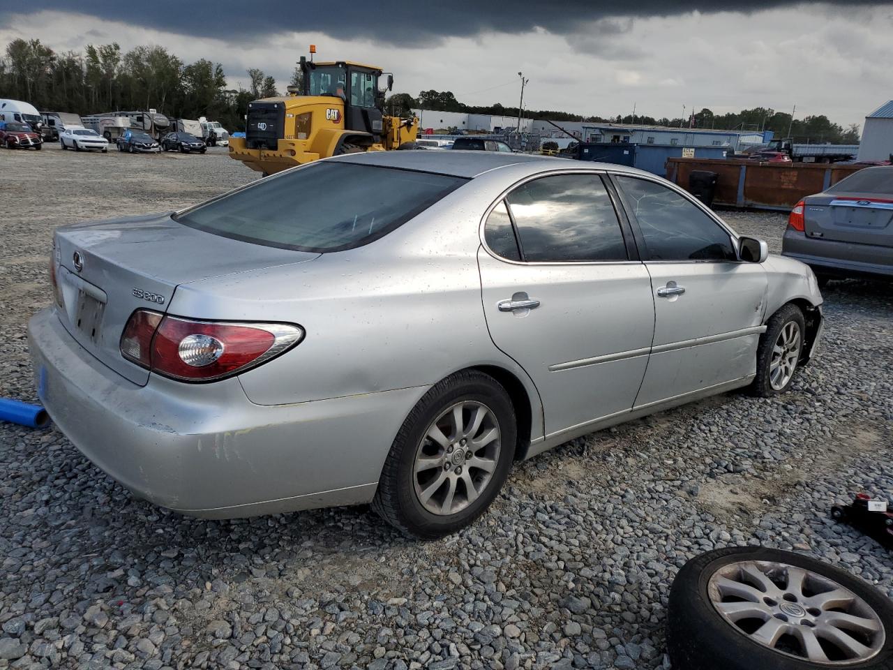 2002 Lexus ES - Image 3