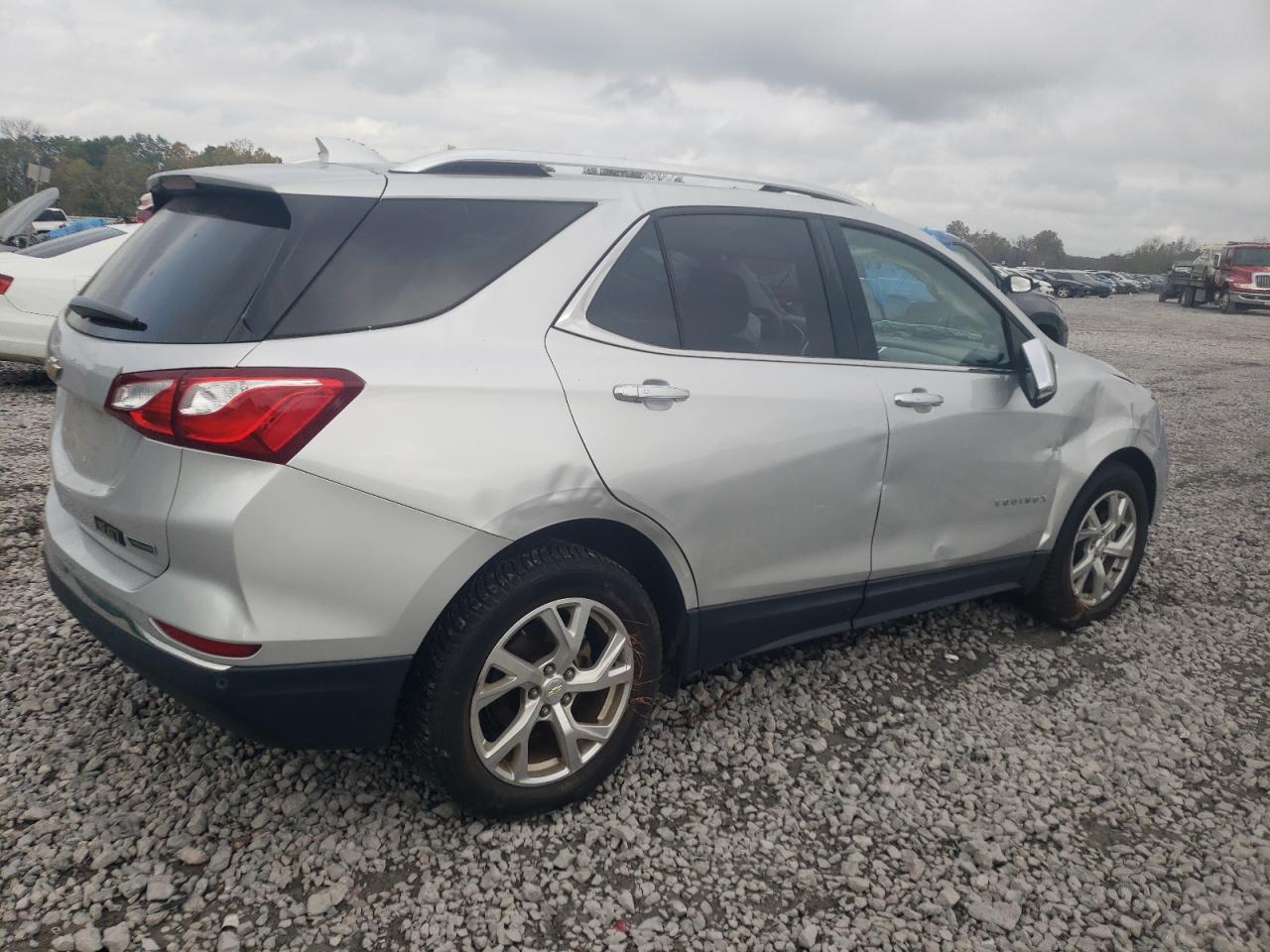 2018 Chevrolet Equinox - Image 3