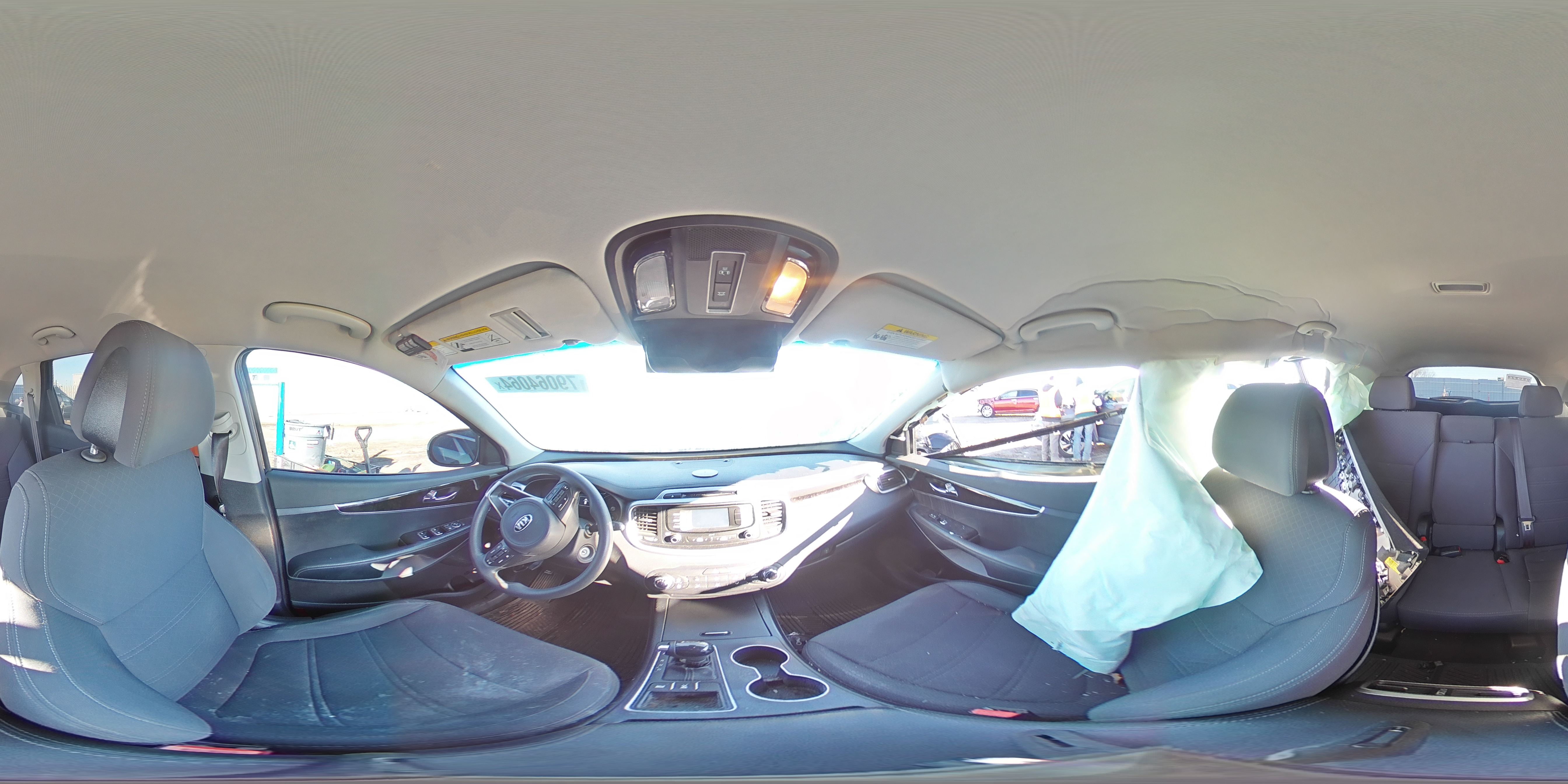 2016 Kia Sorento - Image 14