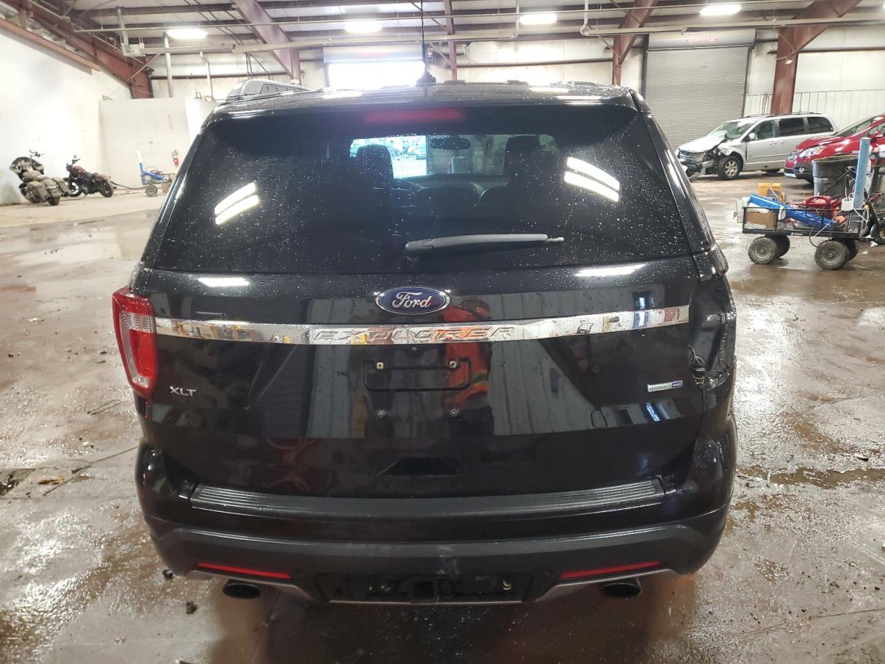 2019 Ford Explorer - Image 6