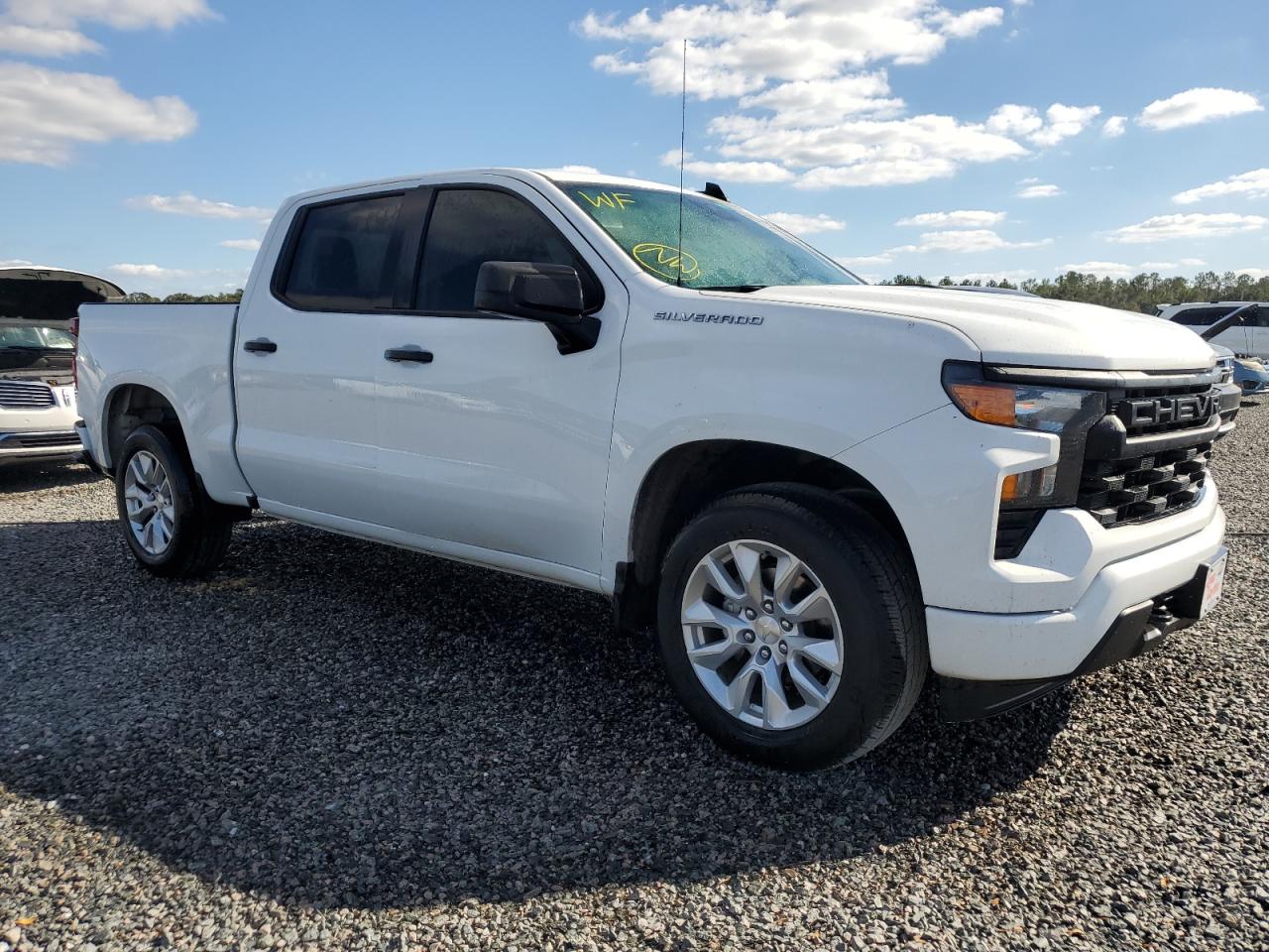 2022 Chevrolet Silverado - Image 4