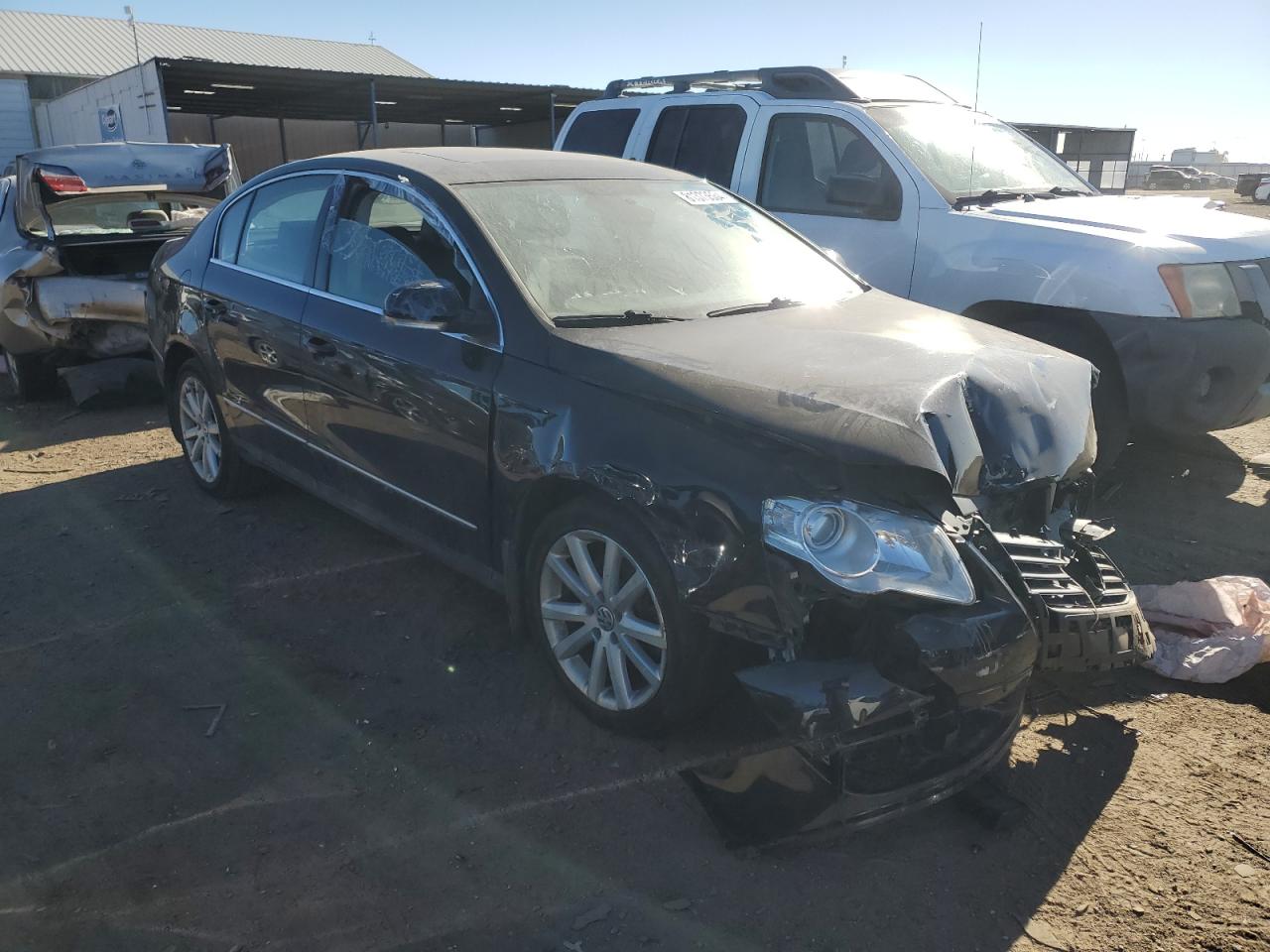 2010 Volkswagen Passat - Image 4