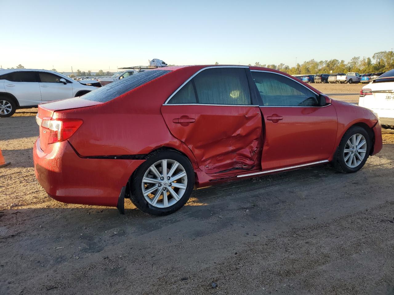 VIN 4T4BF1FK1DR324838 2013 TOYOTA CAMRY no.3