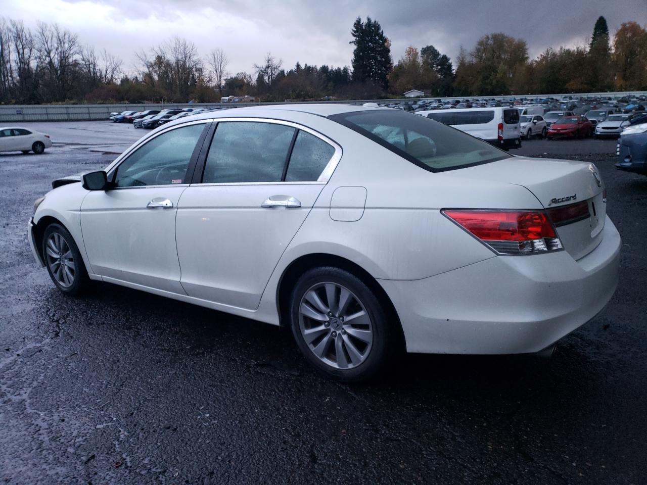 2011 Honda Accord - Image 2