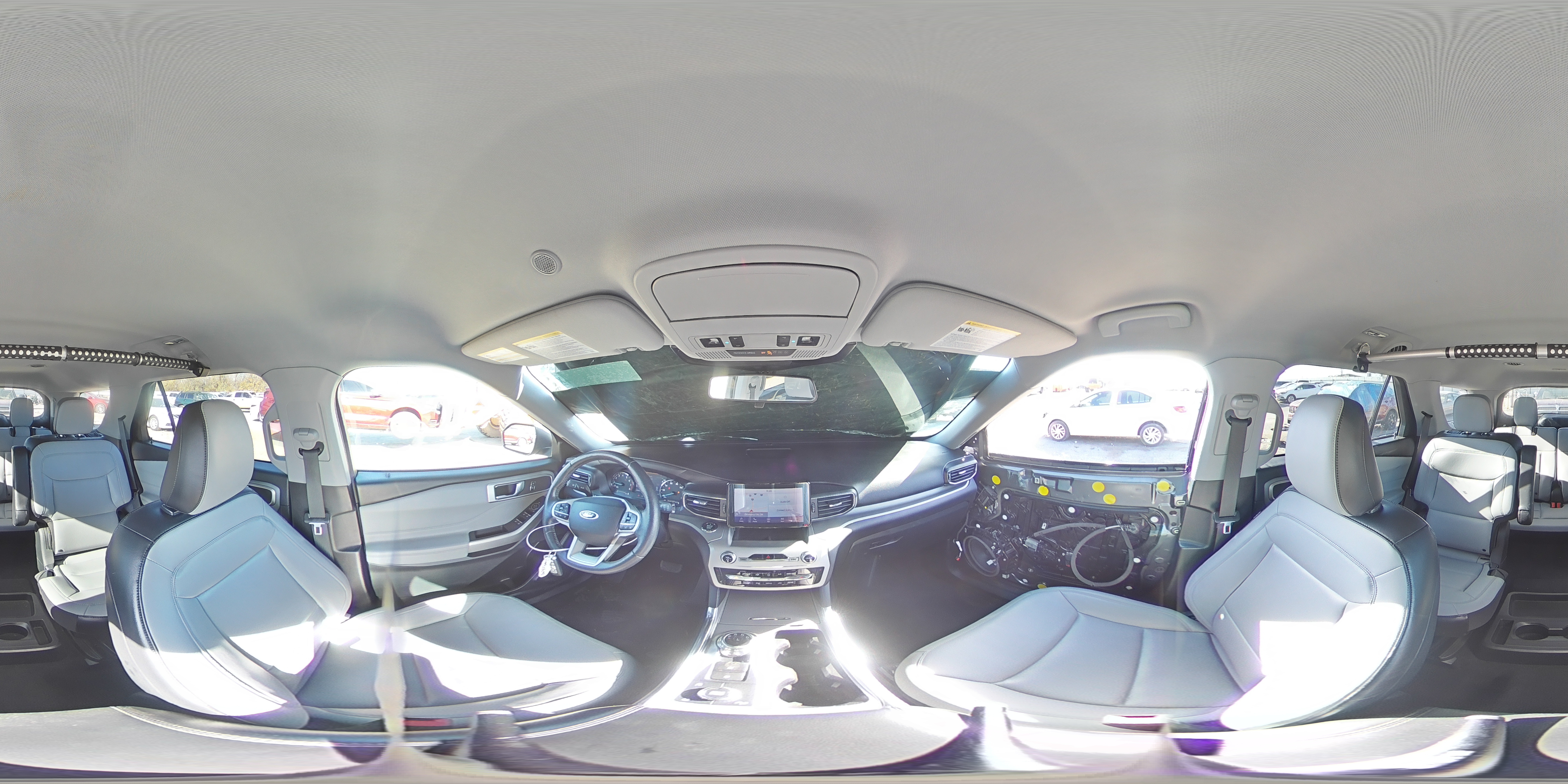 2021 Ford Explorer - Image 14