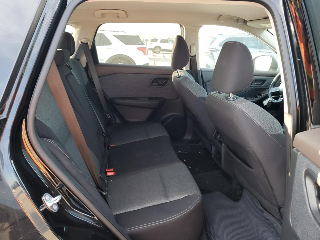 2021 Nissan Rogue - Image 11